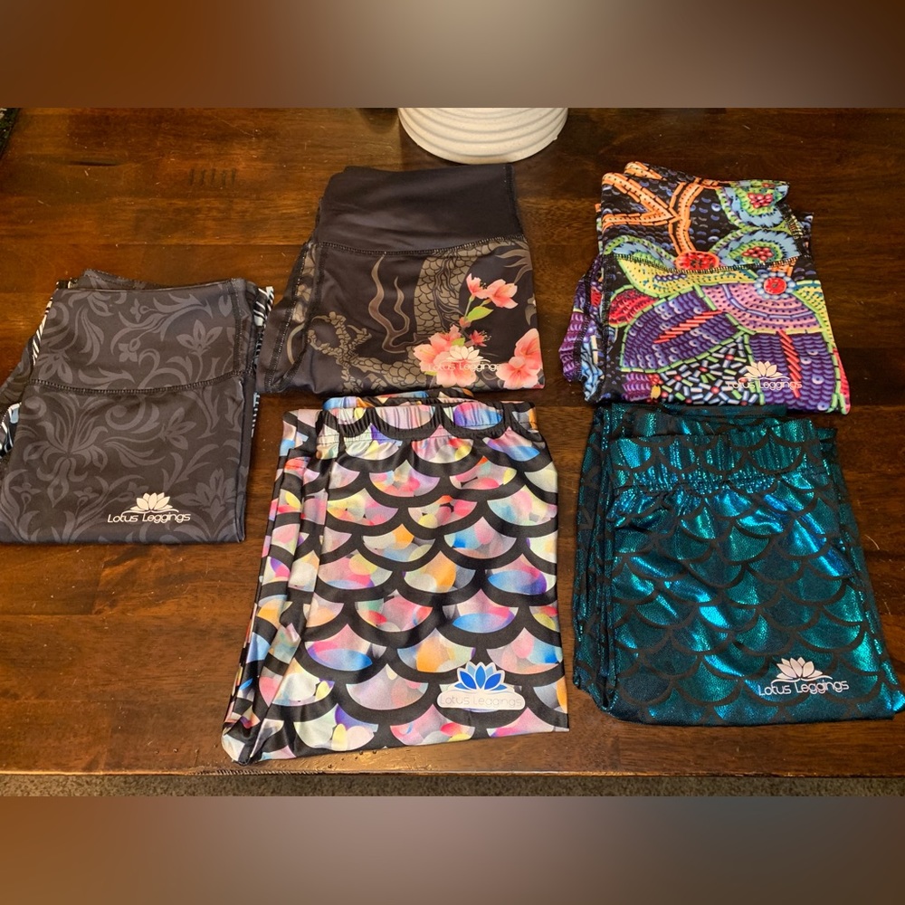 Lotus Leggings. Size M. Lot of 5.